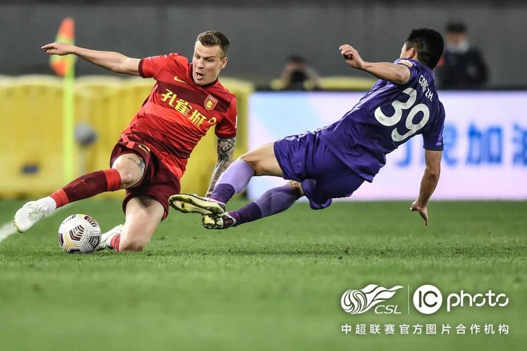 جدول ترتيب الدوري الإنجليزي 2022نظرة شاملة على موسم مثير