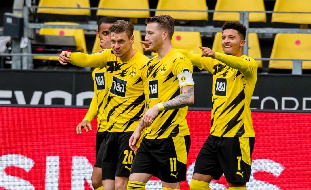 موقع نادي ليفربول الانجليزي الرسميالبوابة الشاملة لعشاق الريدز