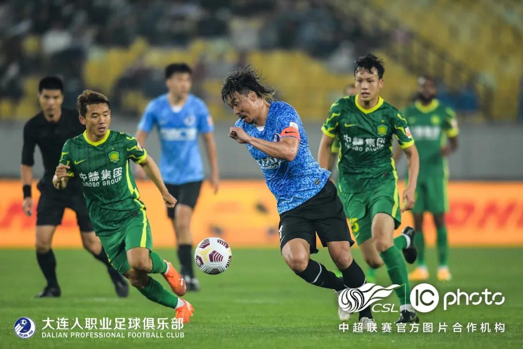 مباراة منتخب مصر لكرة اليد والبحرينصراع القوة والإرادة في عالم كرة اليد